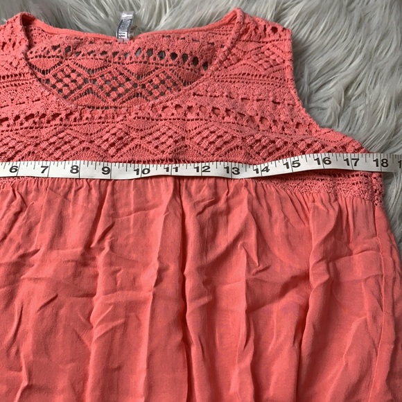 Monoreno lace and crocheted dress size small - Picture 8 of 8